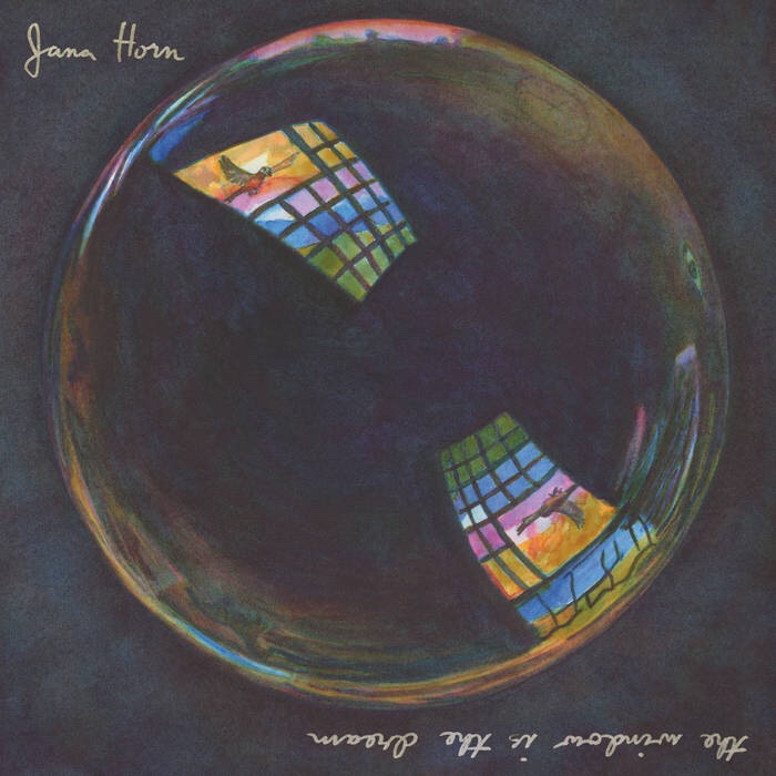 オースティンのシンガーソングライター、Jana Horn がニュー・アルバム “The Window is the Dream” を4/7にリリース。