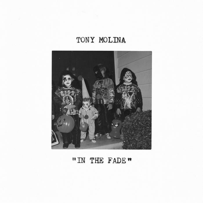 ベイエリアのミュージシャン、Tony Molina がニュー・アルバム”In The Fade”を8/12にリリース。