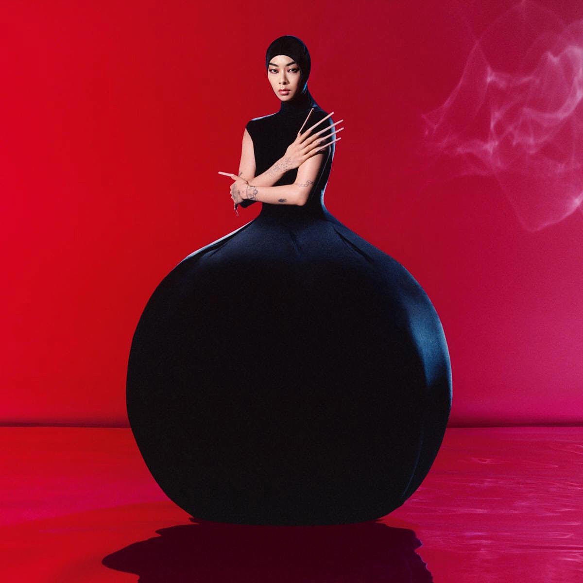 Rina Sawayama がニュー・アルバム”Hold the Girl”を9/16にリリース。