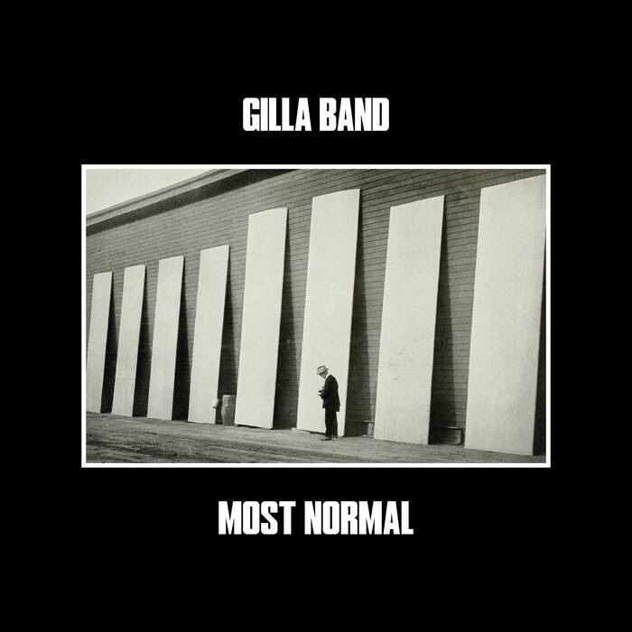 アイルランド/ダブリンのポストパンク・バンド、Gilla Band (f.k.a. Girl Band) がニュー・アルバム “Most Normal” を10/7にリリース。