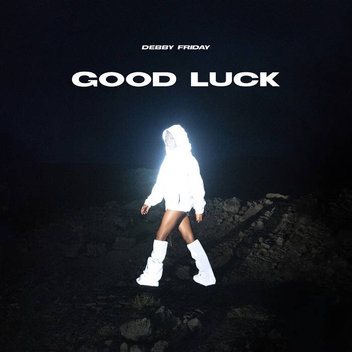 トロントを拠点とするシンガー/プロデューサー DEBBY FRIDAY がデビュー・アルバム “GOOD LUCK” を3/24にリリース。